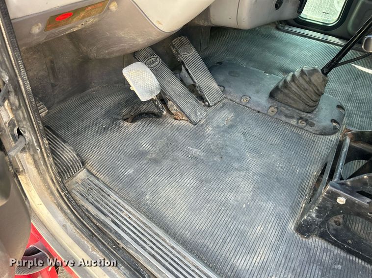 image for item DR4641 2007 Peterbilt 357  ready mix truck