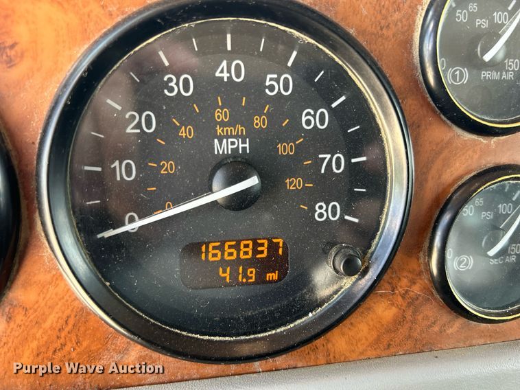 image for item DR4641 2007 Peterbilt 357  ready mix truck