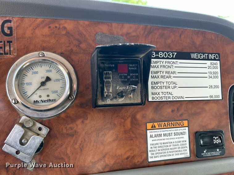 image for item DR4641 2007 Peterbilt 357  ready mix truck