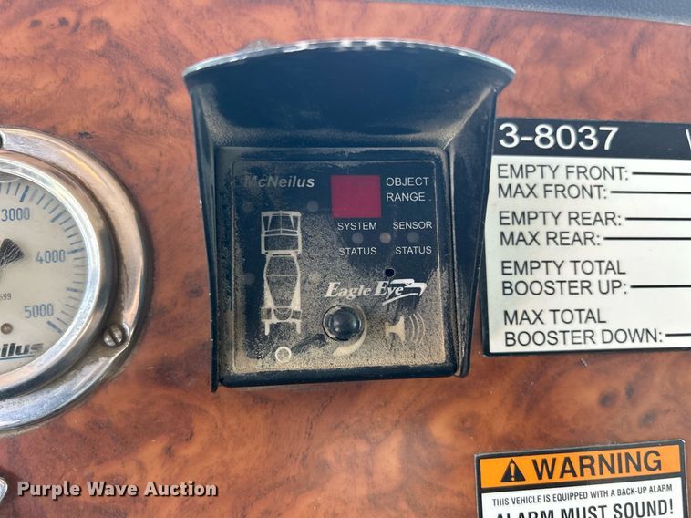 image for item DR4641 2007 Peterbilt 357  ready mix truck