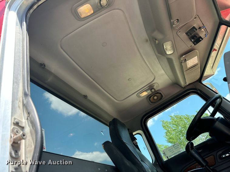 image for item DR4641 2007 Peterbilt 357  ready mix truck