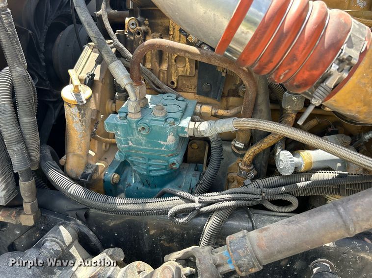 image for item DR4641 2007 Peterbilt 357  ready mix truck