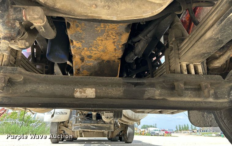 image for item DR4641 2007 Peterbilt 357  ready mix truck