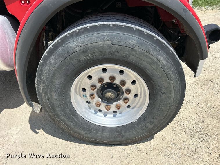 image for item DR4641 2007 Peterbilt 357  ready mix truck