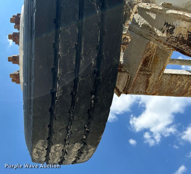 image for item DR4641 2007 Peterbilt 357  ready mix truck