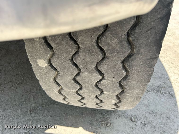 image for item DR4641 2007 Peterbilt 357  ready mix truck