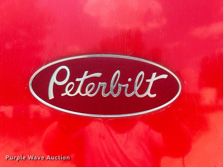image for item DR4641 2007 Peterbilt 357  ready mix truck