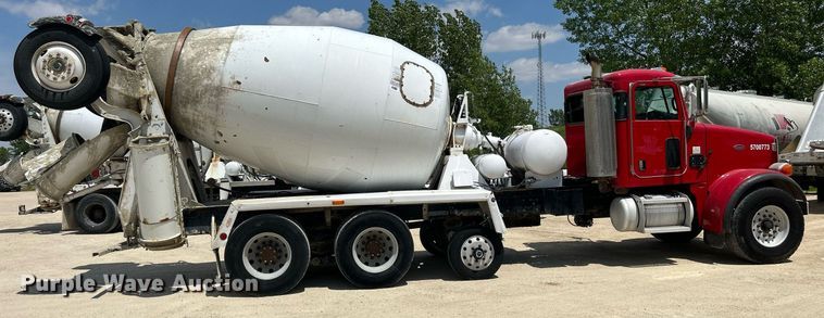 image for item DR4642 2007 Peterbilt 357  ready mix truck