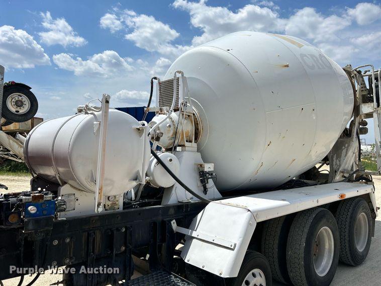 image for item DR4642 2007 Peterbilt 357  ready mix truck