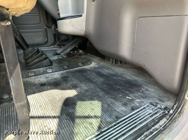 image for item DR4642 2007 Peterbilt 357  ready mix truck