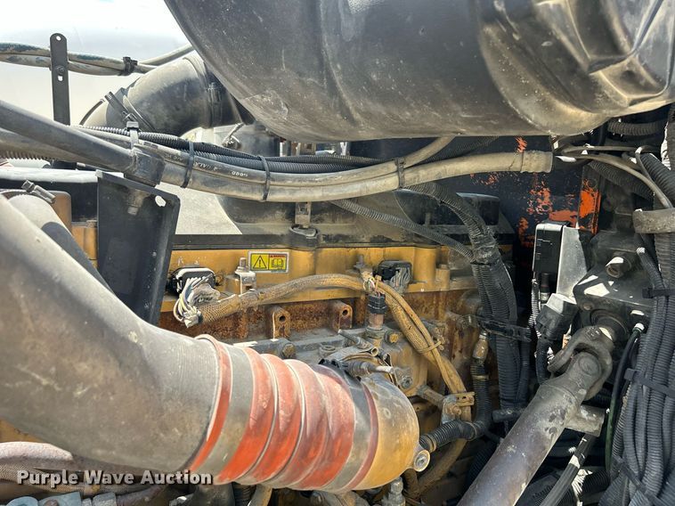 image for item DR4642 2007 Peterbilt 357  ready mix truck