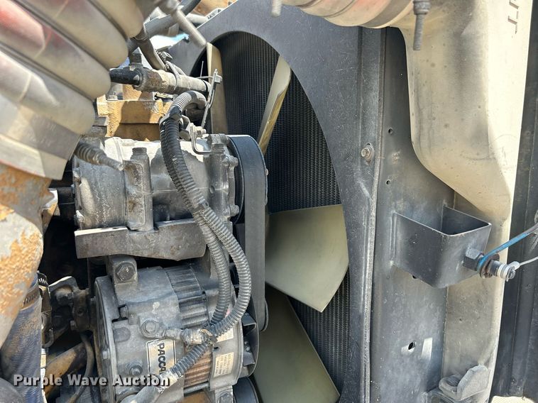 image for item DR4642 2007 Peterbilt 357  ready mix truck