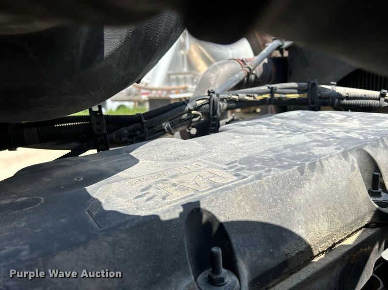 image for item DR4642 2007 Peterbilt 357  ready mix truck