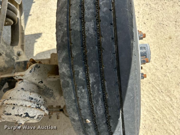 image for item DR4642 2007 Peterbilt 357  ready mix truck