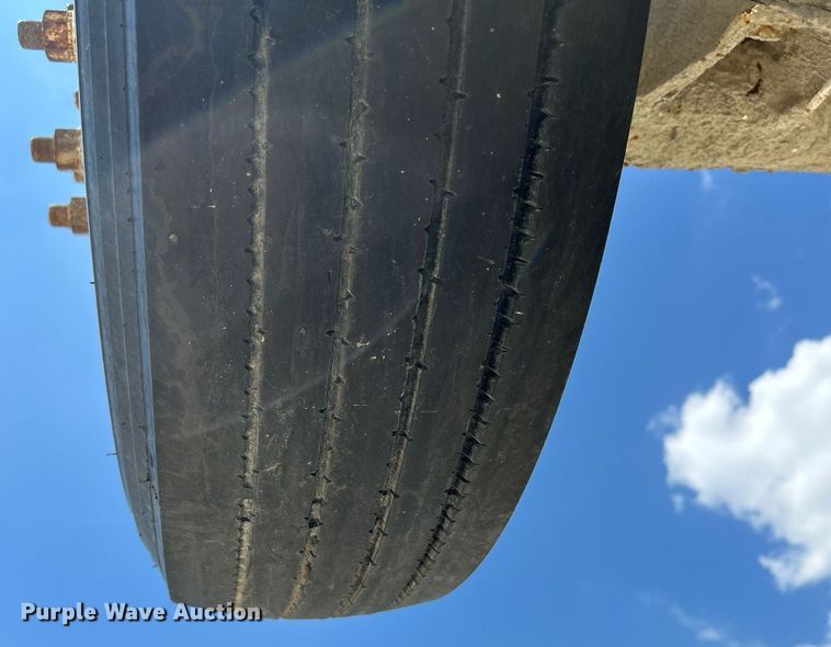 image for item DR4642 2007 Peterbilt 357  ready mix truck