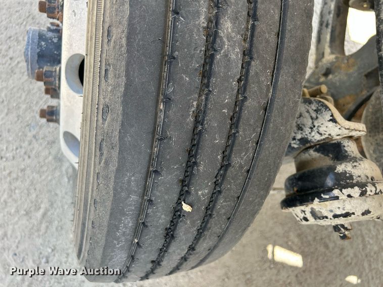 image for item DR4642 2007 Peterbilt 357  ready mix truck