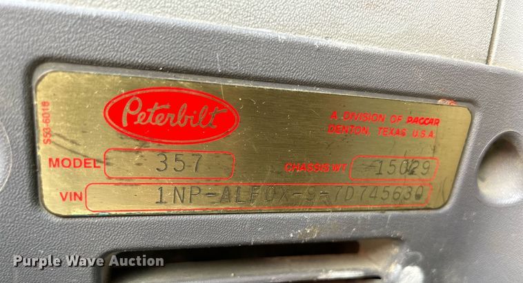 image for item DR4642 2007 Peterbilt 357  ready mix truck