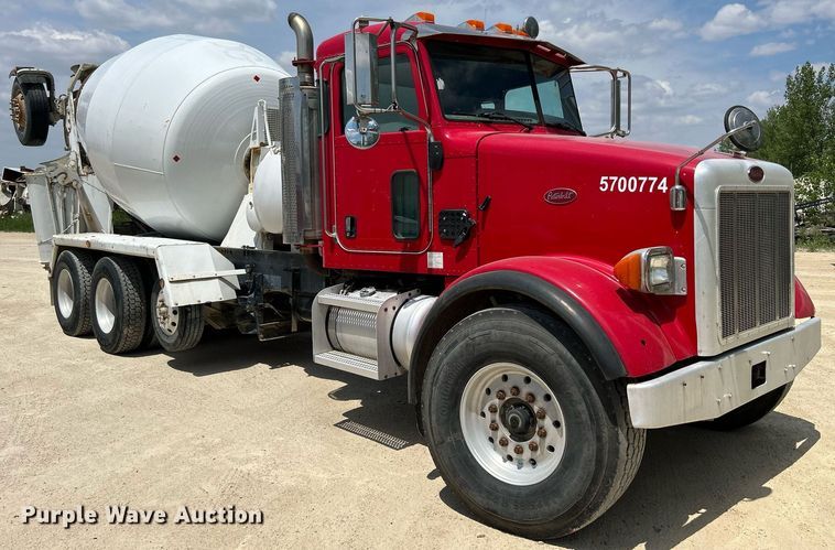 image for item DR4643 2007 Peterbilt 357  ready mix truck