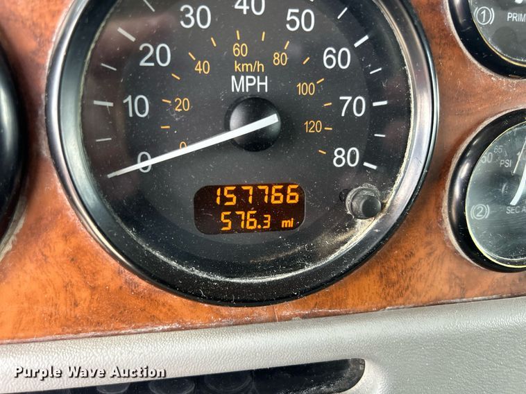 image for item DR4643 2007 Peterbilt 357  ready mix truck