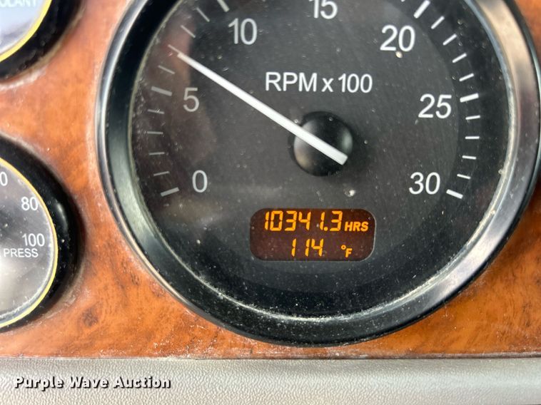 image for item DR4643 2007 Peterbilt 357  ready mix truck