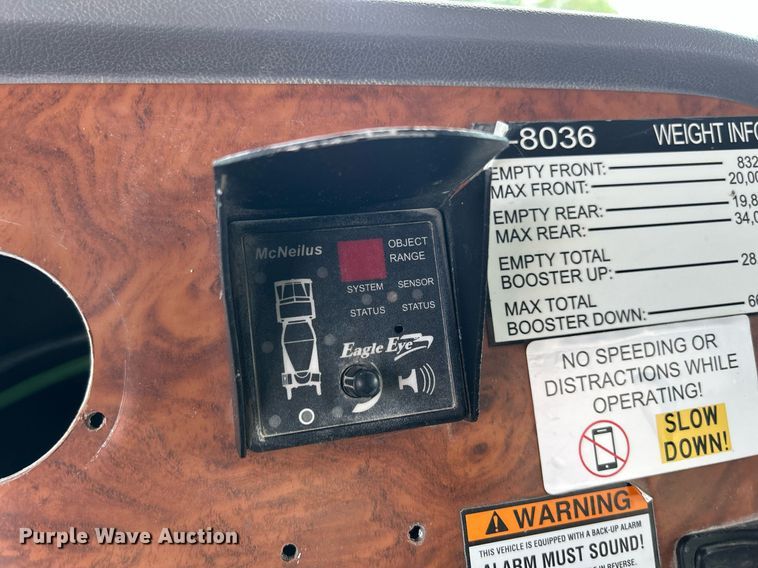 image for item DR4643 2007 Peterbilt 357  ready mix truck