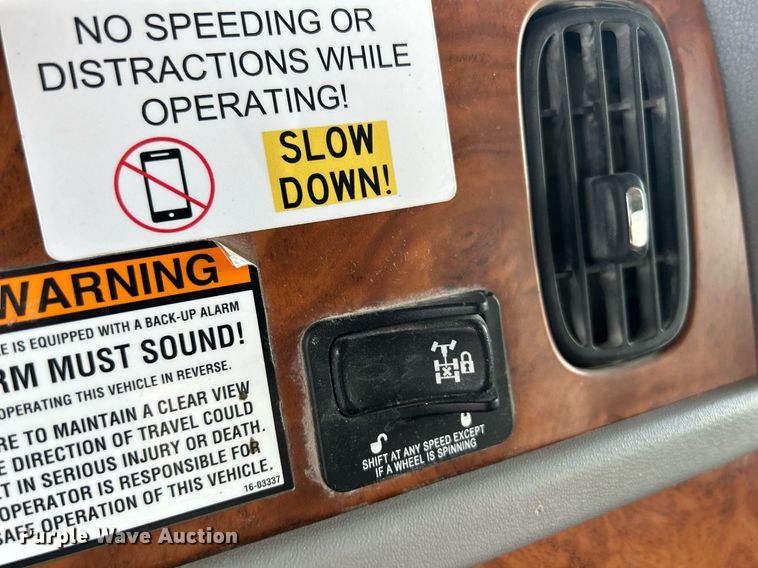 image for item DR4643 2007 Peterbilt 357  ready mix truck