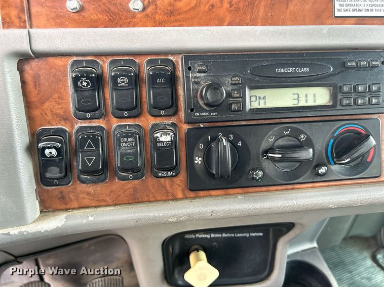 image for item DR4643 2007 Peterbilt 357  ready mix truck