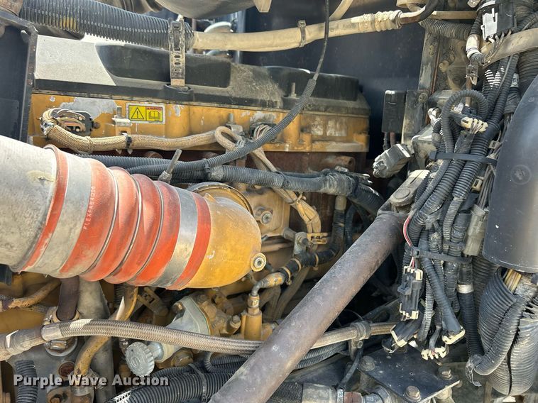 image for item DR4643 2007 Peterbilt 357  ready mix truck