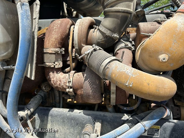 image for item DR4643 2007 Peterbilt 357  ready mix truck