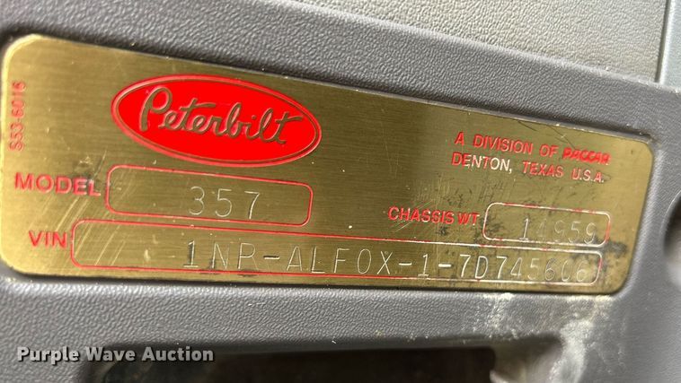 image for item DR4643 2007 Peterbilt 357  ready mix truck