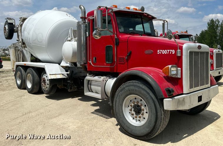 image for item DR4644 2007 Peterbilt 357  ready mix truck