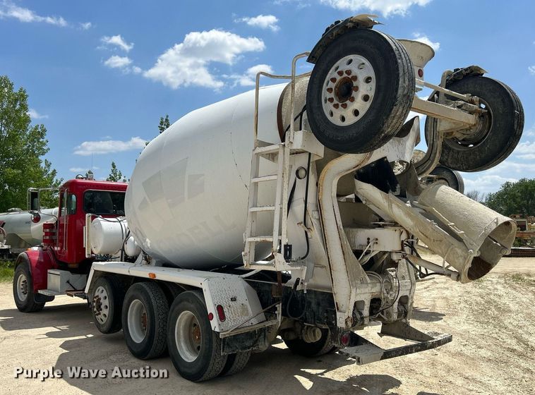 image for item DR4644 2007 Peterbilt 357  ready mix truck