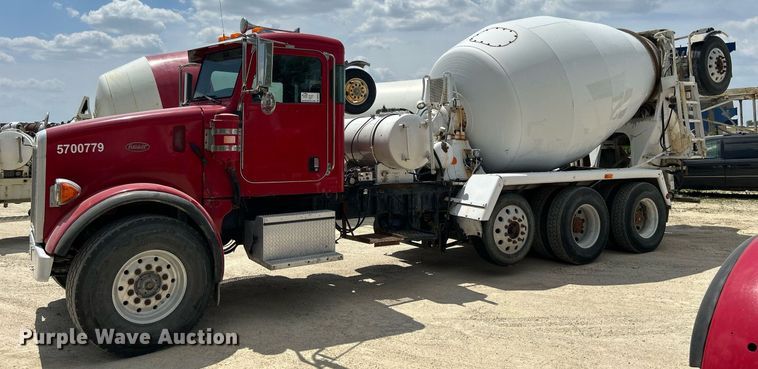 image for item DR4644 2007 Peterbilt 357  ready mix truck