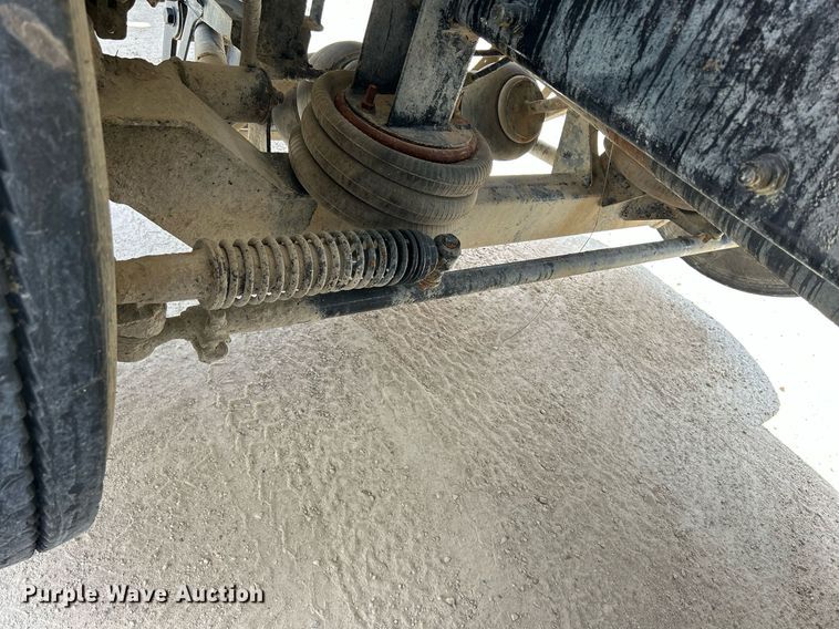 image for item DR4644 2007 Peterbilt 357  ready mix truck