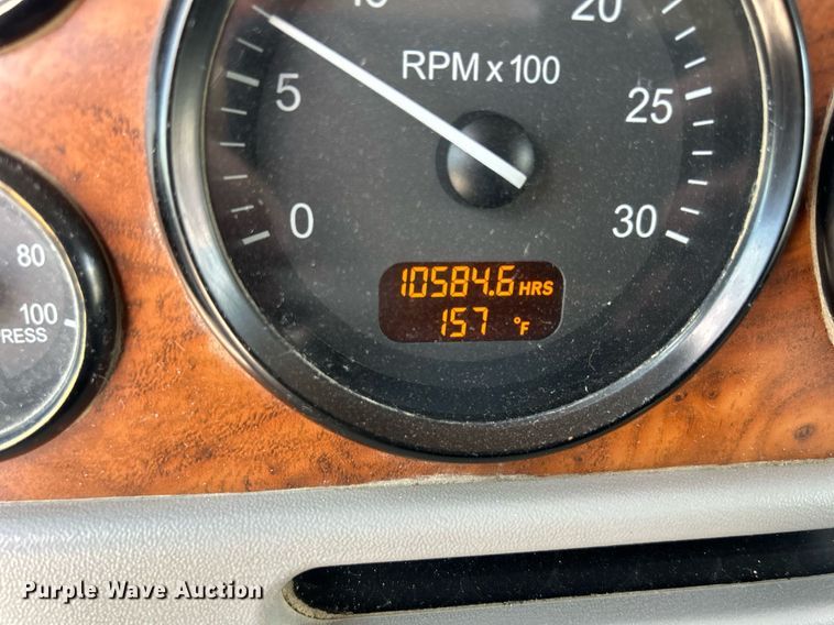 image for item DR4644 2007 Peterbilt 357  ready mix truck