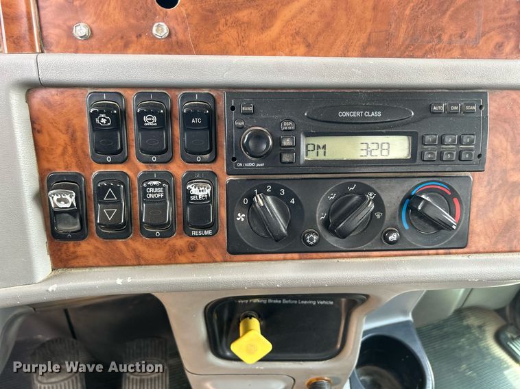 image for item DR4644 2007 Peterbilt 357  ready mix truck