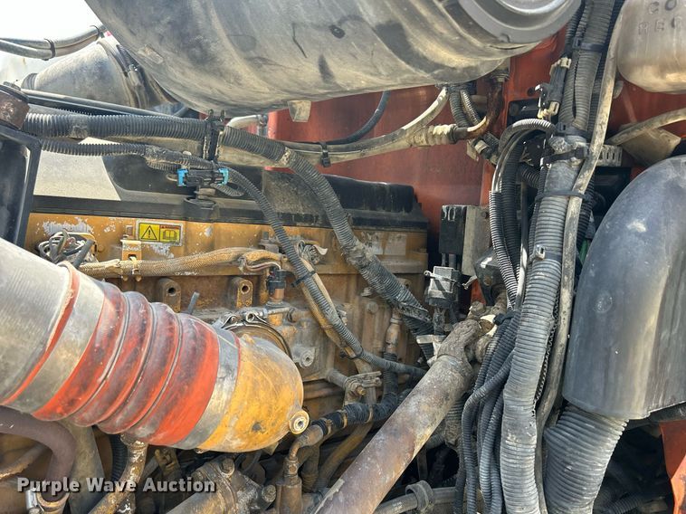 image for item DR4644 2007 Peterbilt 357  ready mix truck