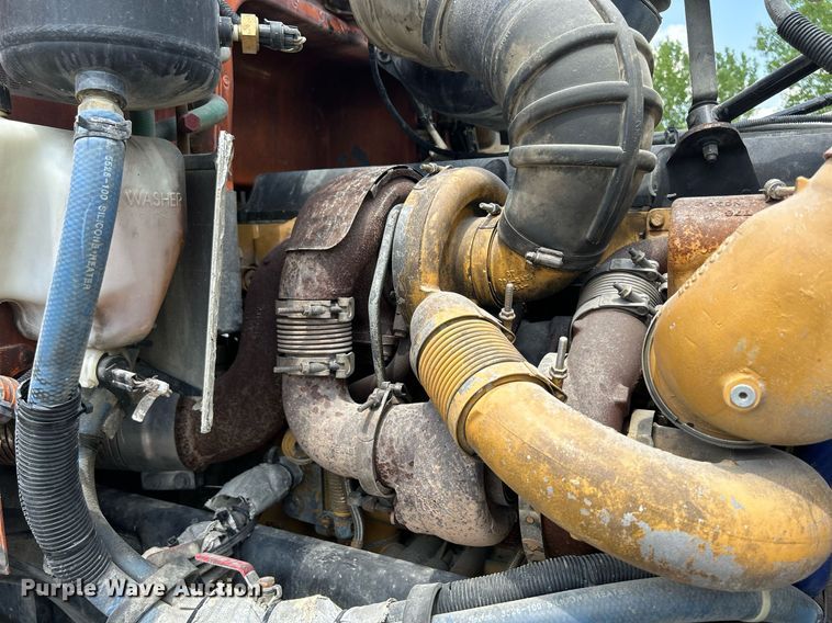 image for item DR4644 2007 Peterbilt 357  ready mix truck