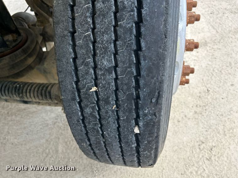 image for item DR4644 2007 Peterbilt 357  ready mix truck