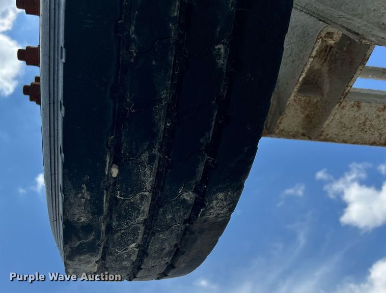 image for item DR4644 2007 Peterbilt 357  ready mix truck