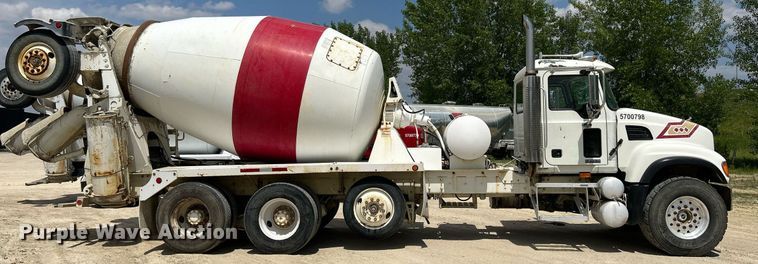 image for item DR4645 2007 Mack CV513 Granite  ready mix truck