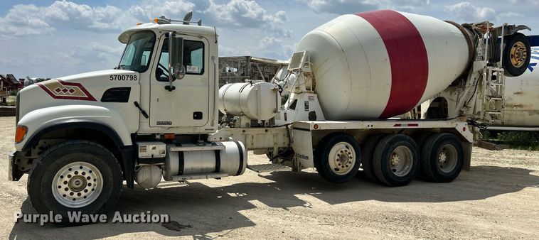 image for item DR4645 2007 Mack CV513 Granite  ready mix truck