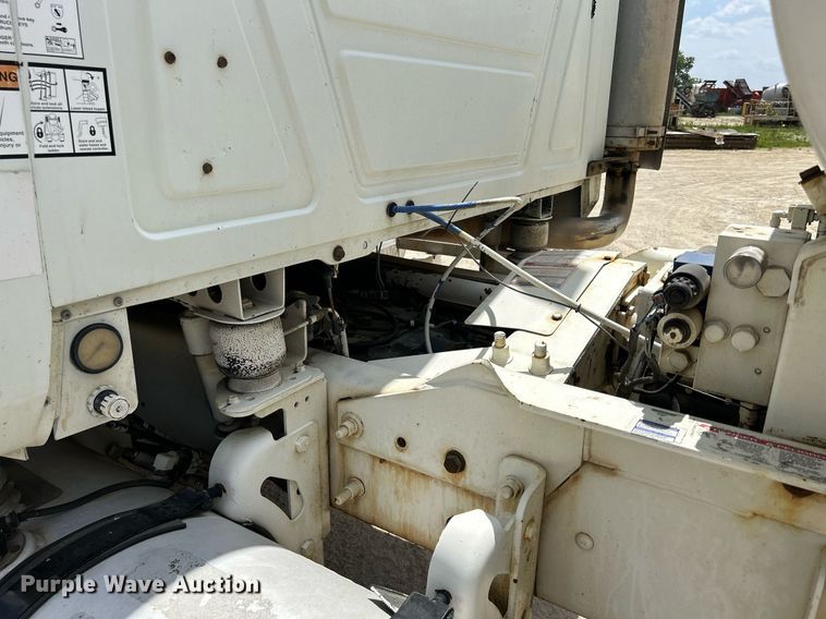 image for item DR4645 2007 Mack CV513 Granite  ready mix truck