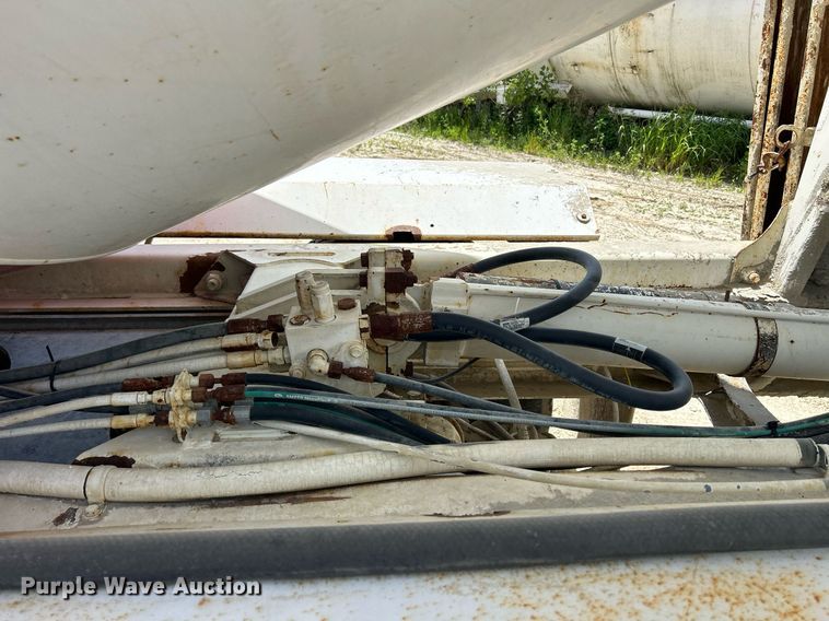 image for item DR4645 2007 Mack CV513 Granite  ready mix truck