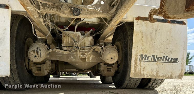 image for item DR4645 2007 Mack CV513 Granite  ready mix truck