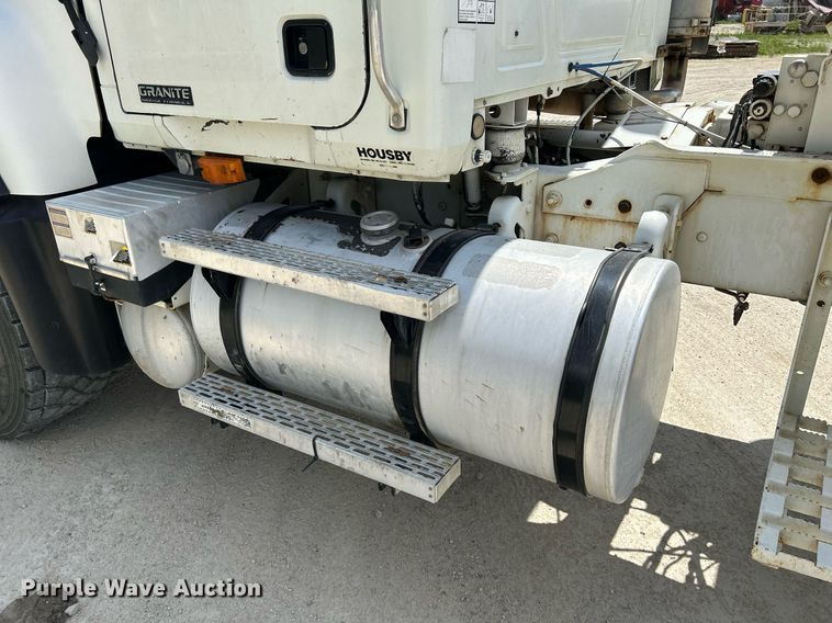 image for item DR4645 2007 Mack CV513 Granite  ready mix truck