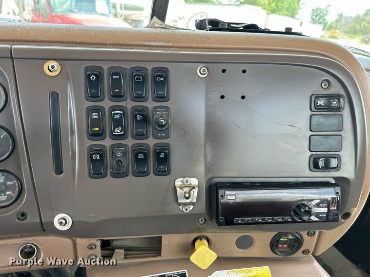 image for item DR4645 2007 Mack CV513 Granite  ready mix truck