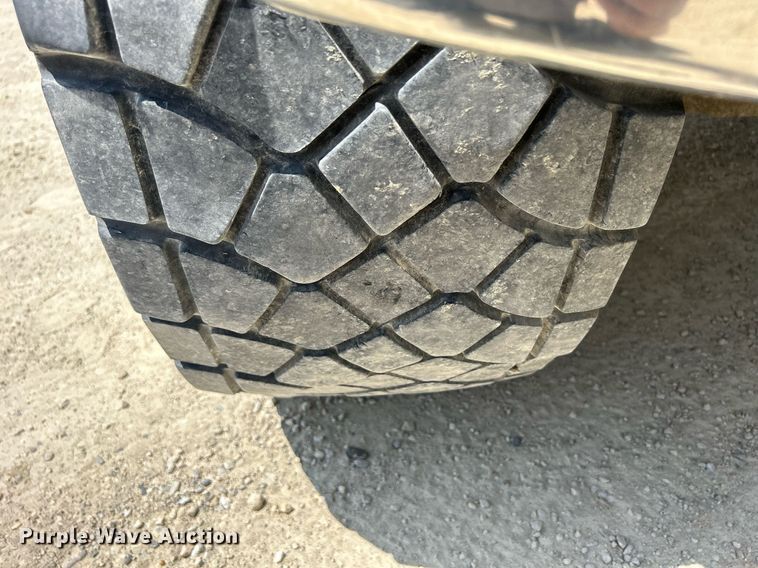 image for item DR4645 2007 Mack CV513 Granite  ready mix truck