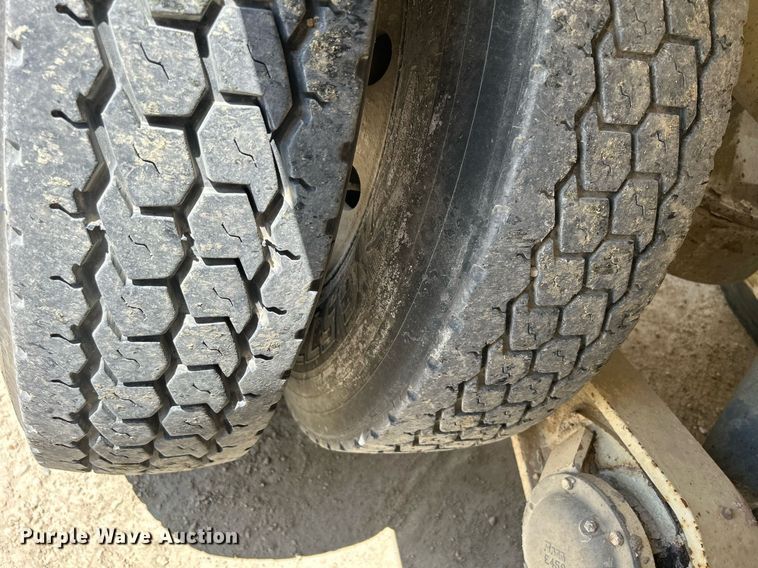 image for item DR4645 2007 Mack CV513 Granite  ready mix truck