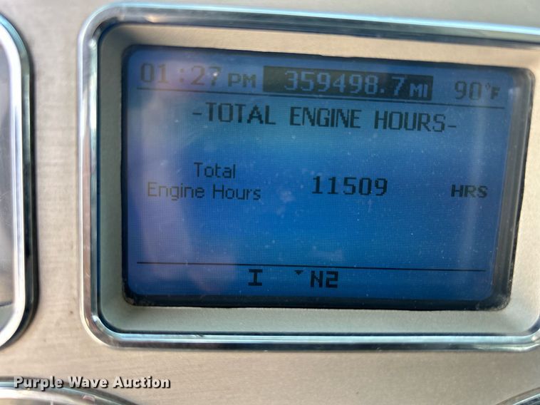 image for item DR4646 2016 Mack CXU613  semi truck